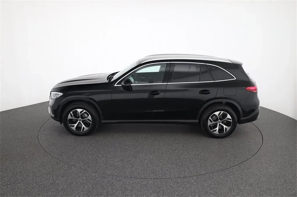 Mercedes-Benz Glc-Class 2026 photo 3