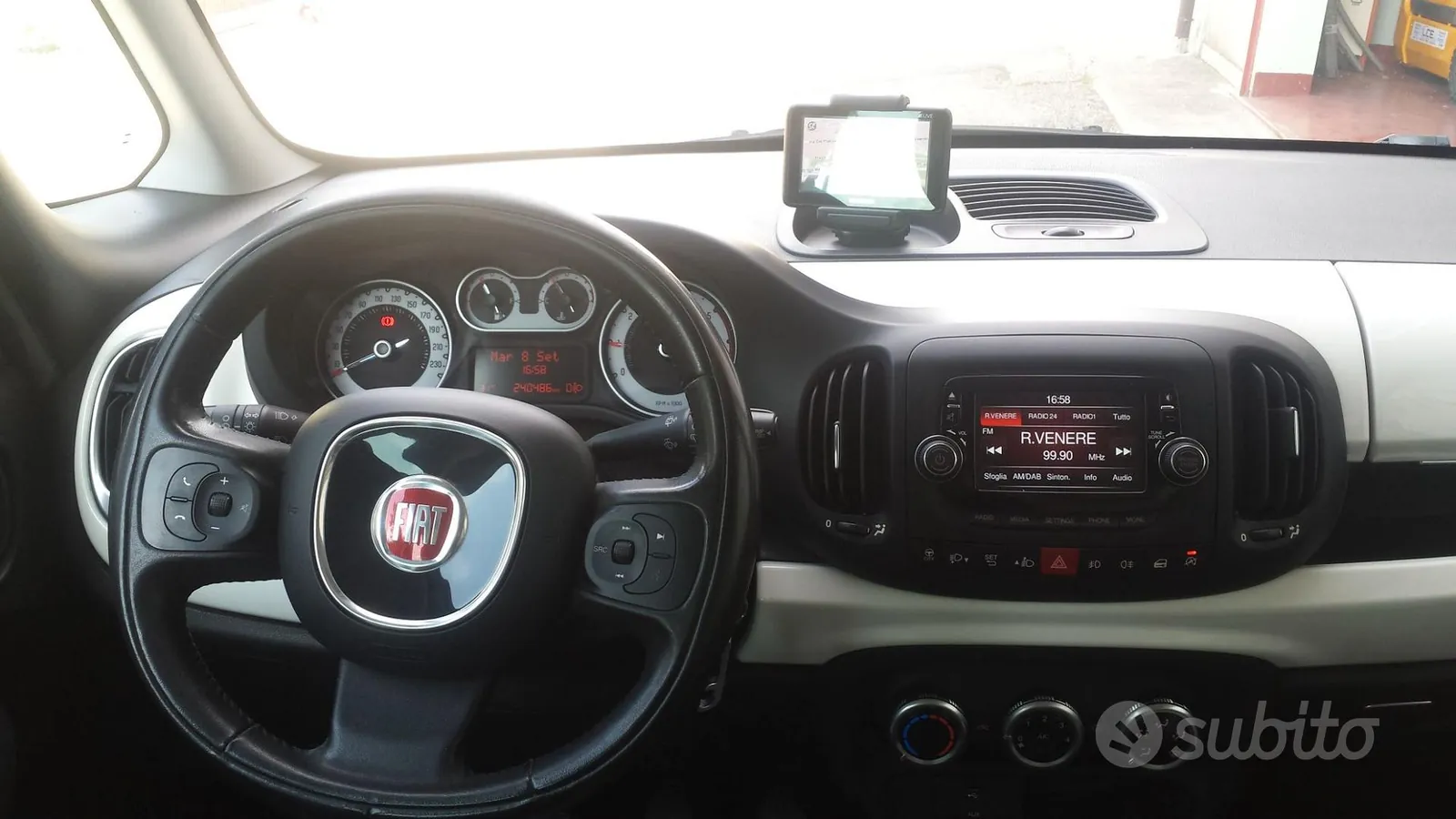 Fiat 500L 2014 photo 3