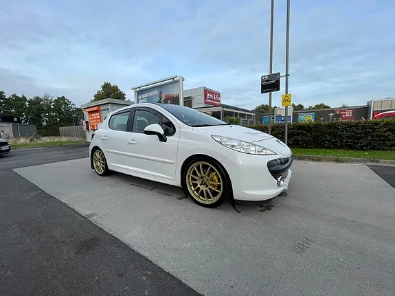 Peugeot 207 2008 photo 3