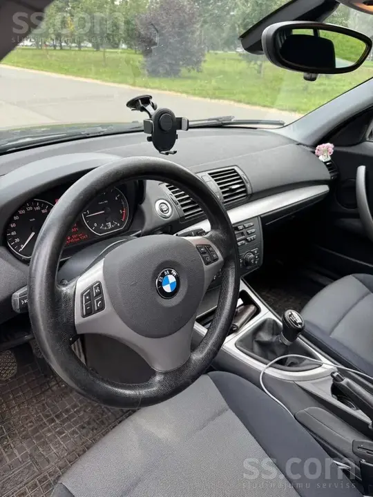 BMW 118D 2005 photo 4
