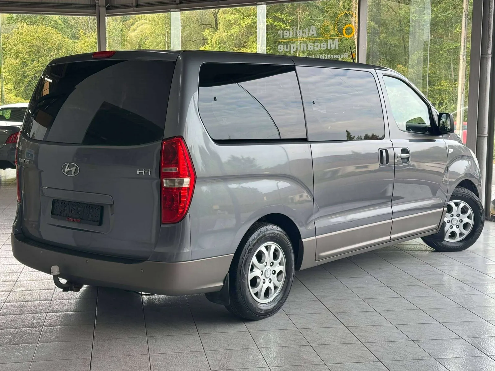 Hyundai H1 2009 photo 3