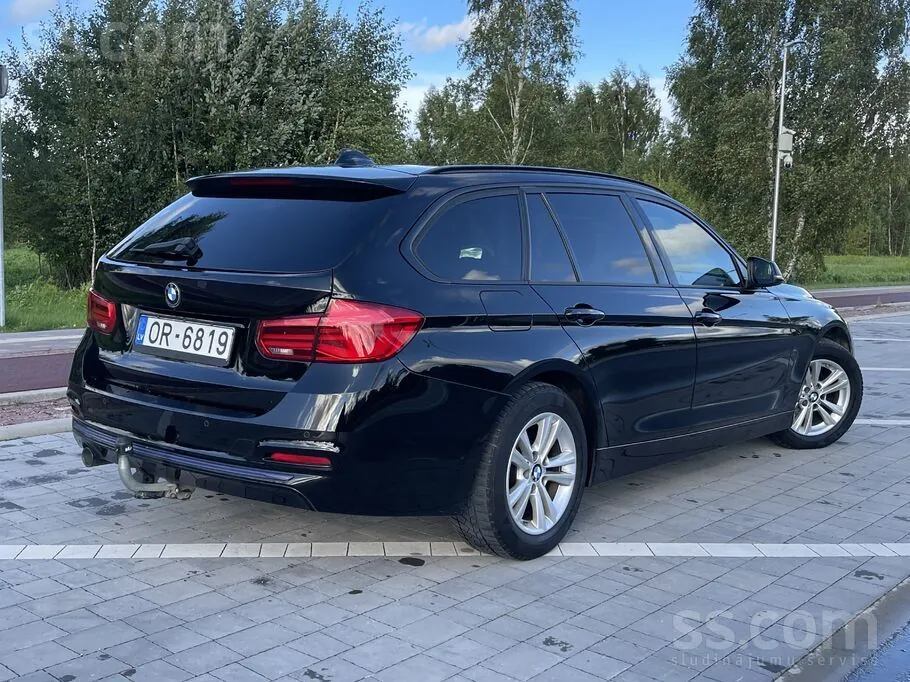 BMW 318 2019 photo 3