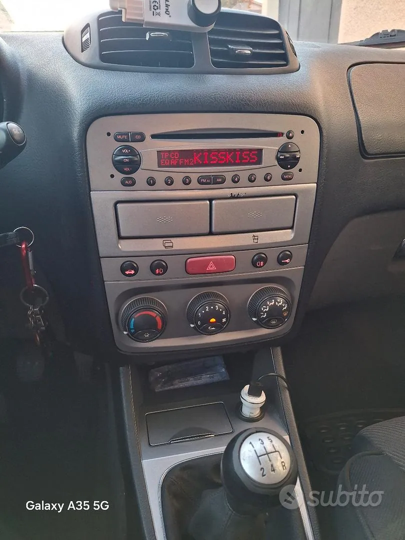 Alfa Romeo 147 2007 photo 4