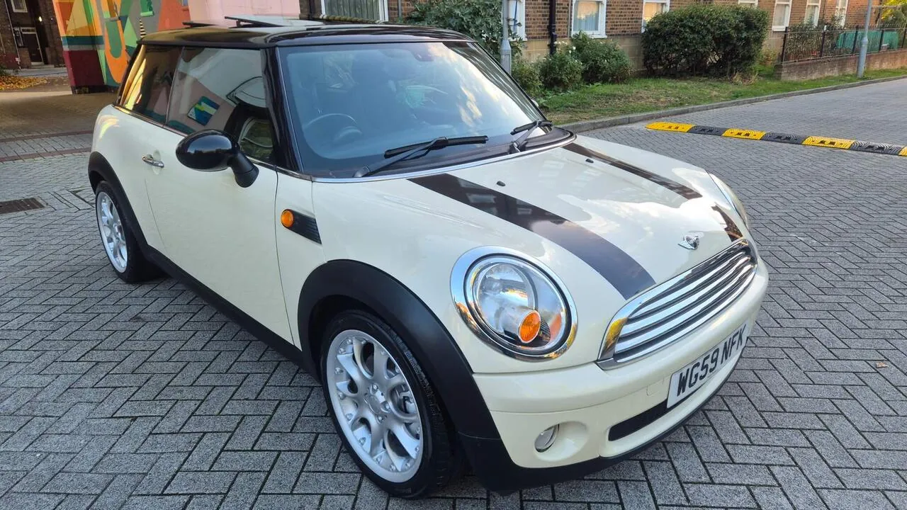 Mini Cooper 2009 photo 2