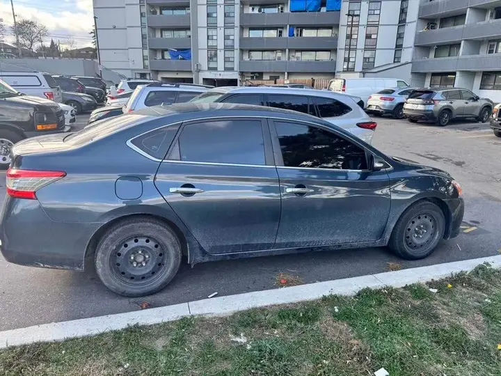 Nissan Sentra 2013 photo 3