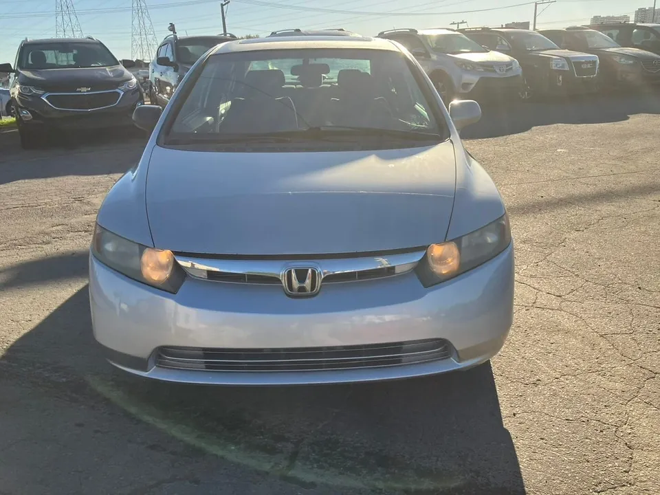 Honda Civic 2008 photo 2