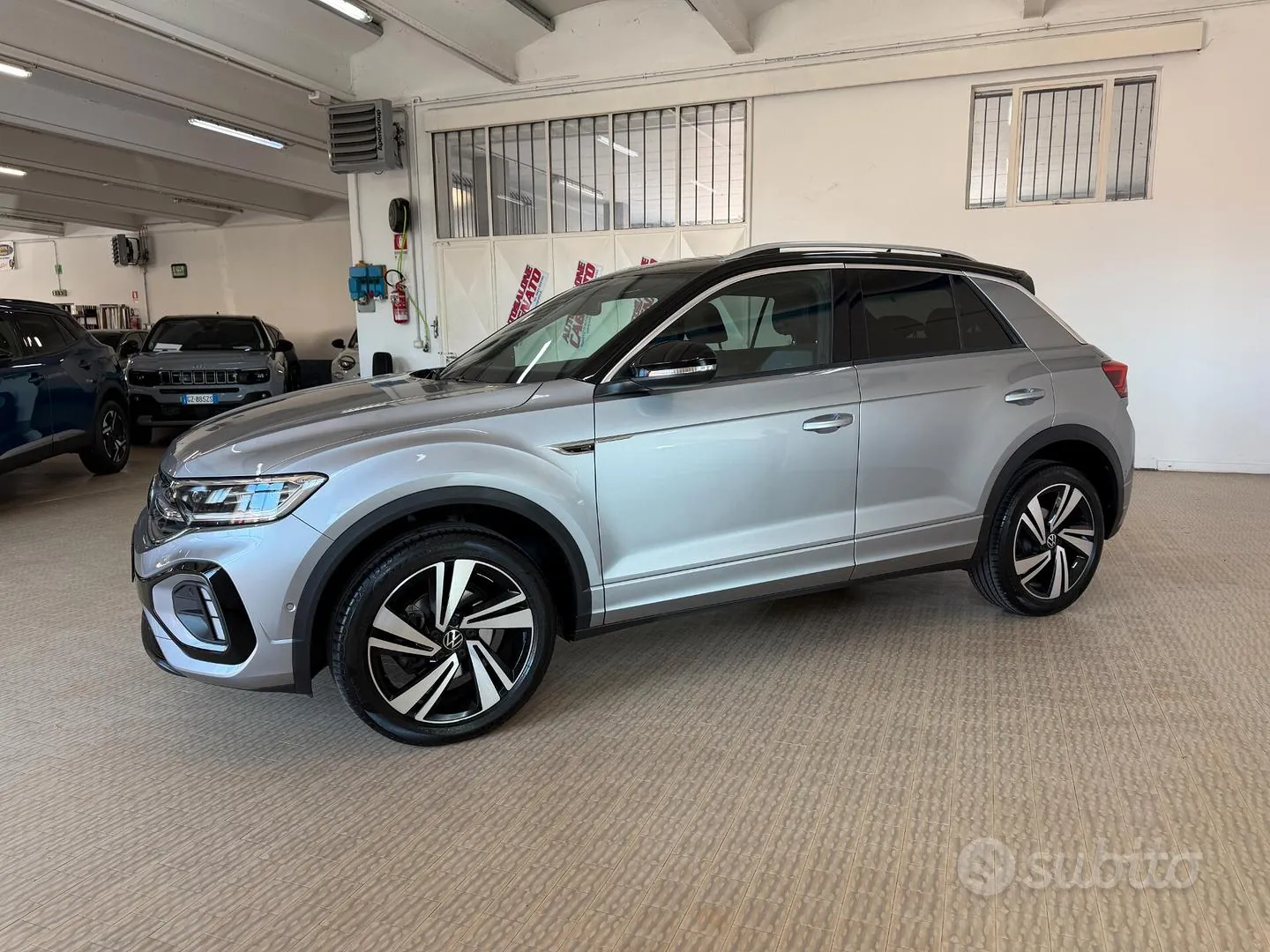 Volkswagen T-Roc 2023 photo 4