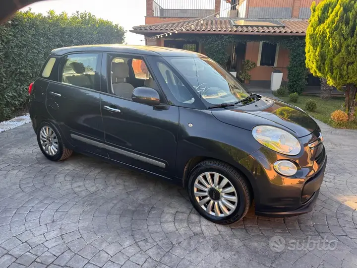 Fiat 500L 2015 photo 2