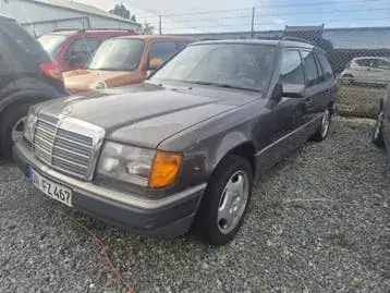 Mercedes-Benz 250D