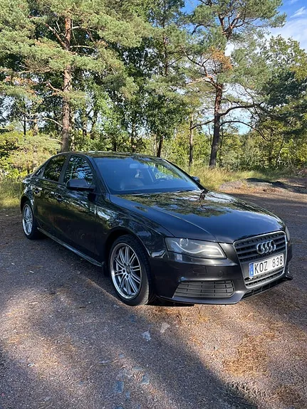 Audi A4 2010 photo 3