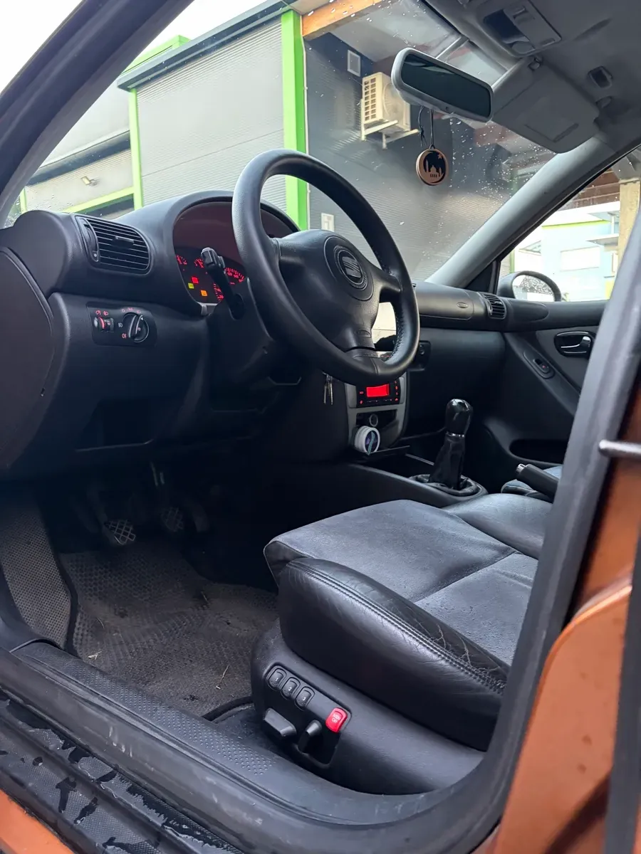 Seat Toledo 2004 photo 3