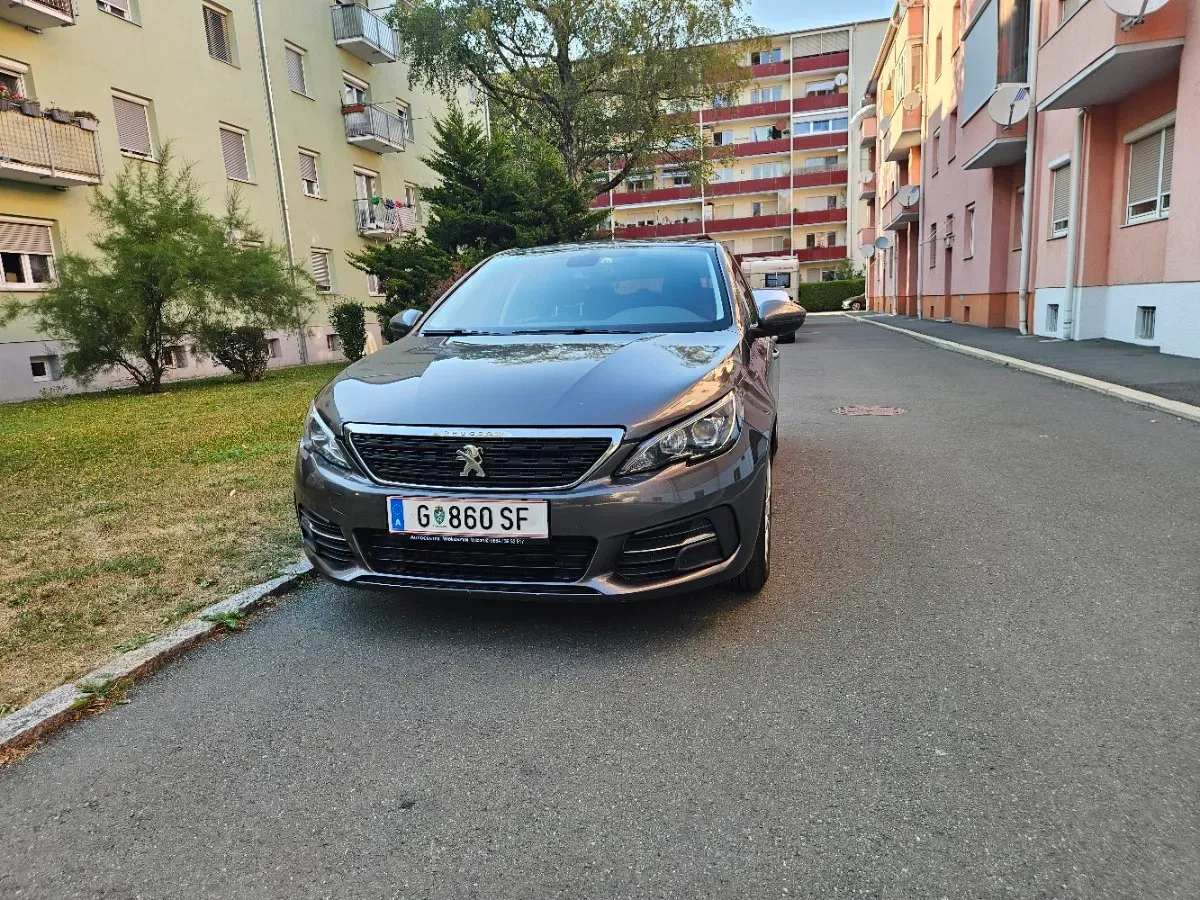 Peugeot 308 2018 photo 2