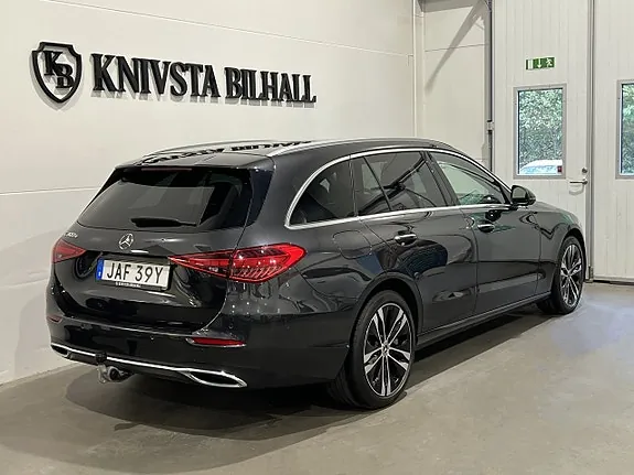 Mercedes-Benz C300 2023 photo 4