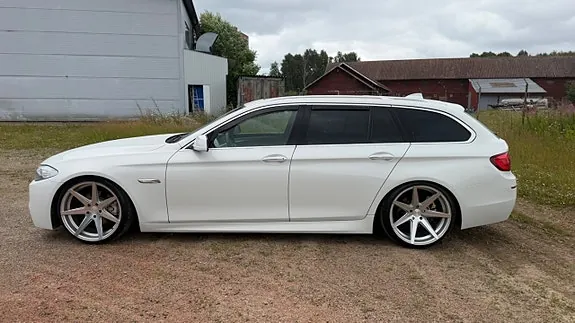 BMW 520D 2013 photo 2