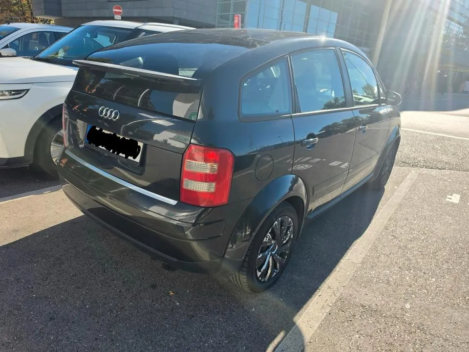 Audi A2