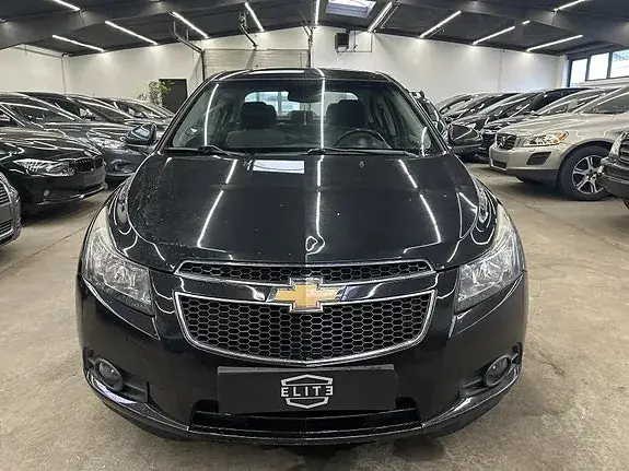 Chevrolet Cruze 2011 photo 2