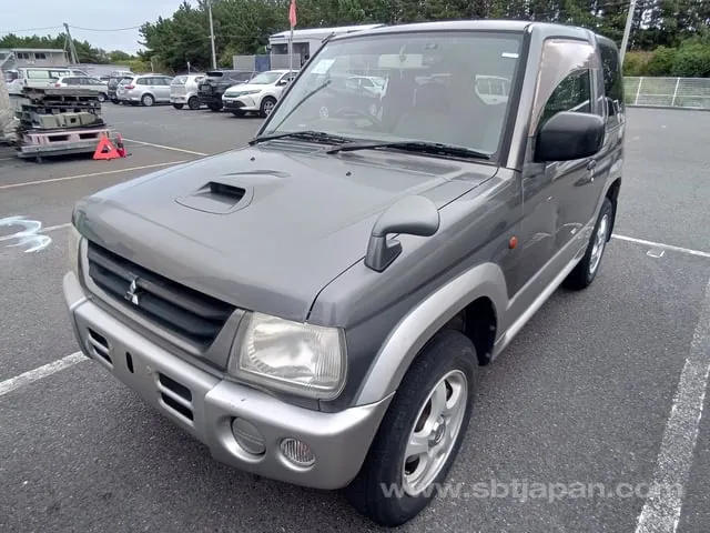 Mitsubishi Pajero Mini V 2000 photo 2