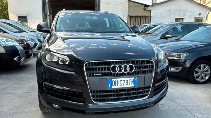 Audi Q7 2007 photo 5