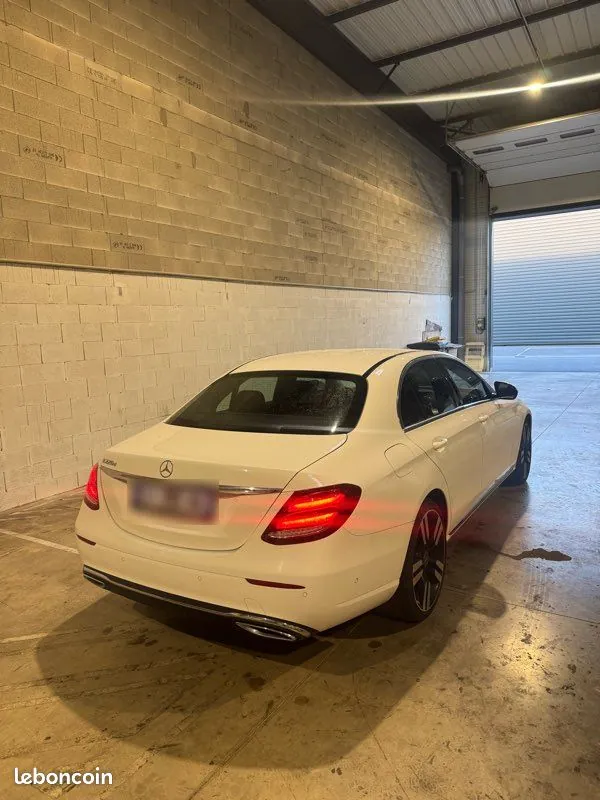 Mercedes-Benz E-Class 2016 photo 2