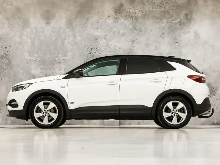 Opel Grandland X 2021 photo 2