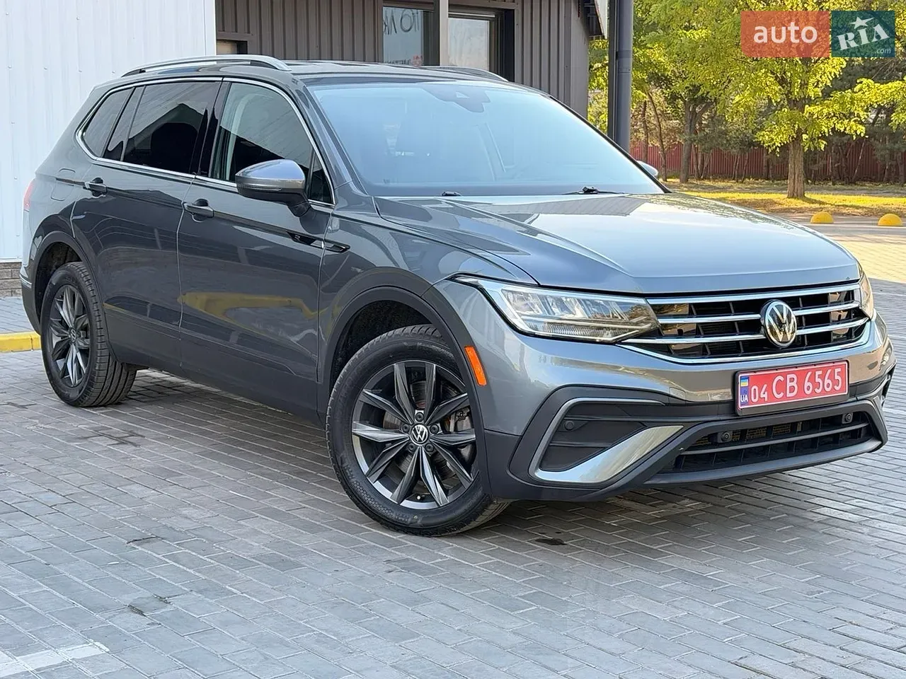 Volkswagen Tiguan 2022 photo 2