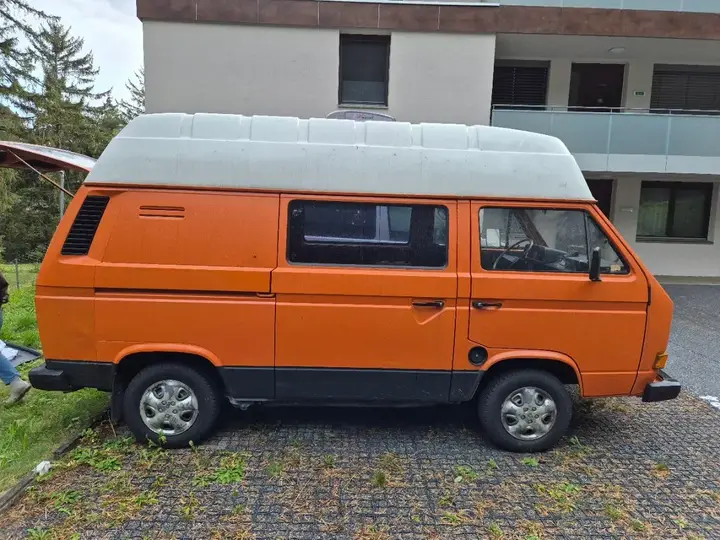 Volkswagen T3 1982 photo 2