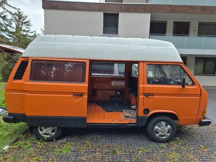 Volkswagen T3 1982 photo 3