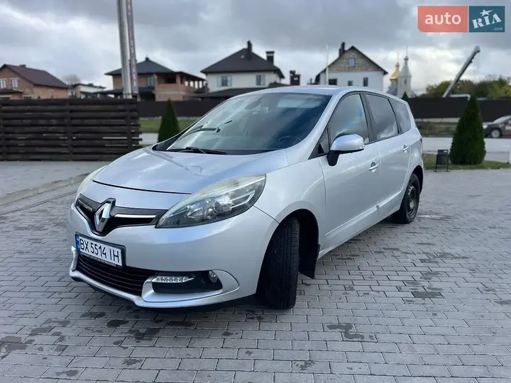 Renault Grand Scenic 2014 photo 2