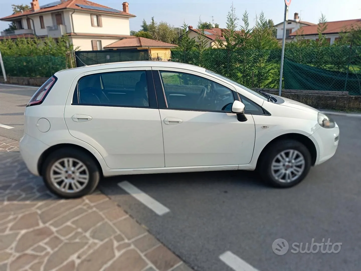 Fiat Punto 2013 photo 3