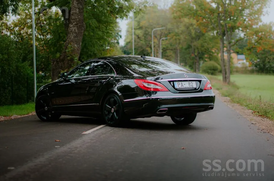 Mercedes-Benz Cls350 2012 photo 2