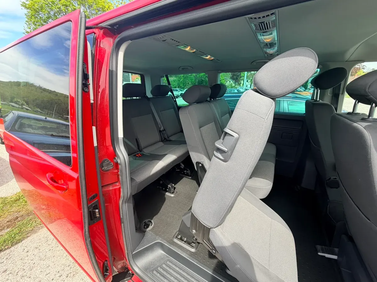 Volkswagen T5 2012 photo 2