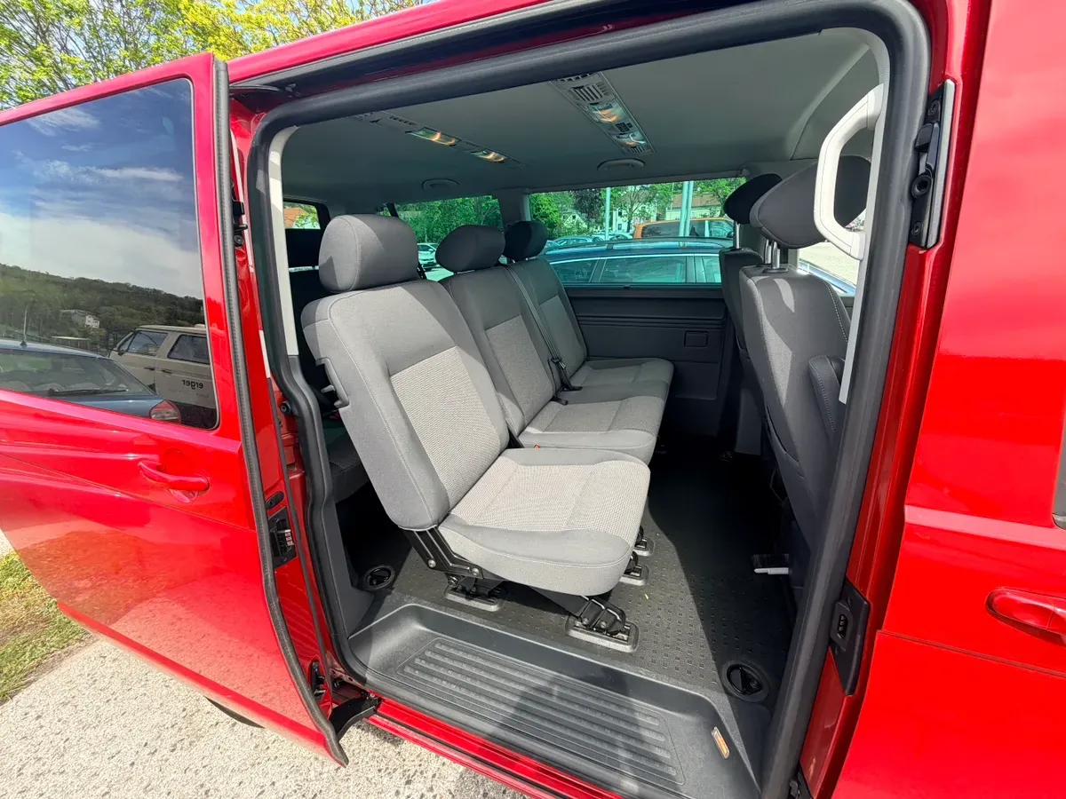 Volkswagen T5 2012 photo 3