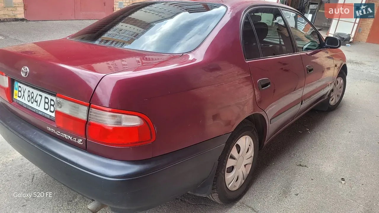 Toyota Carina E