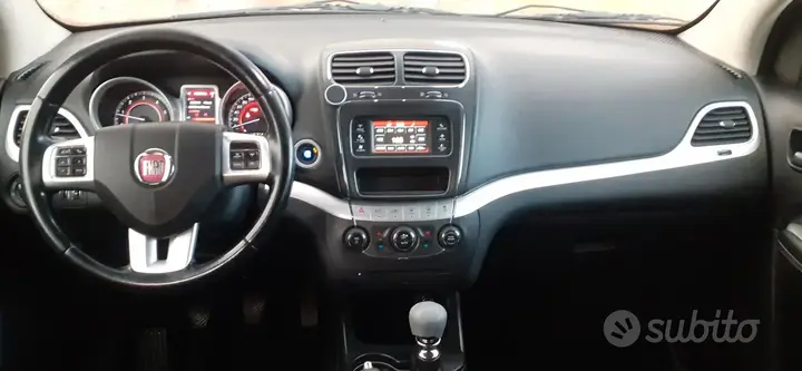 Fiat Freemont 2011 photo 4