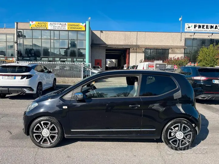 Volkswagen Up 2012 photo 4