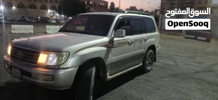 Toyota Land Cruiser 2000 photo 2