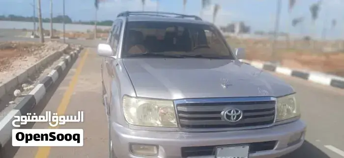 Toyota Land Cruiser 2000 photo 4