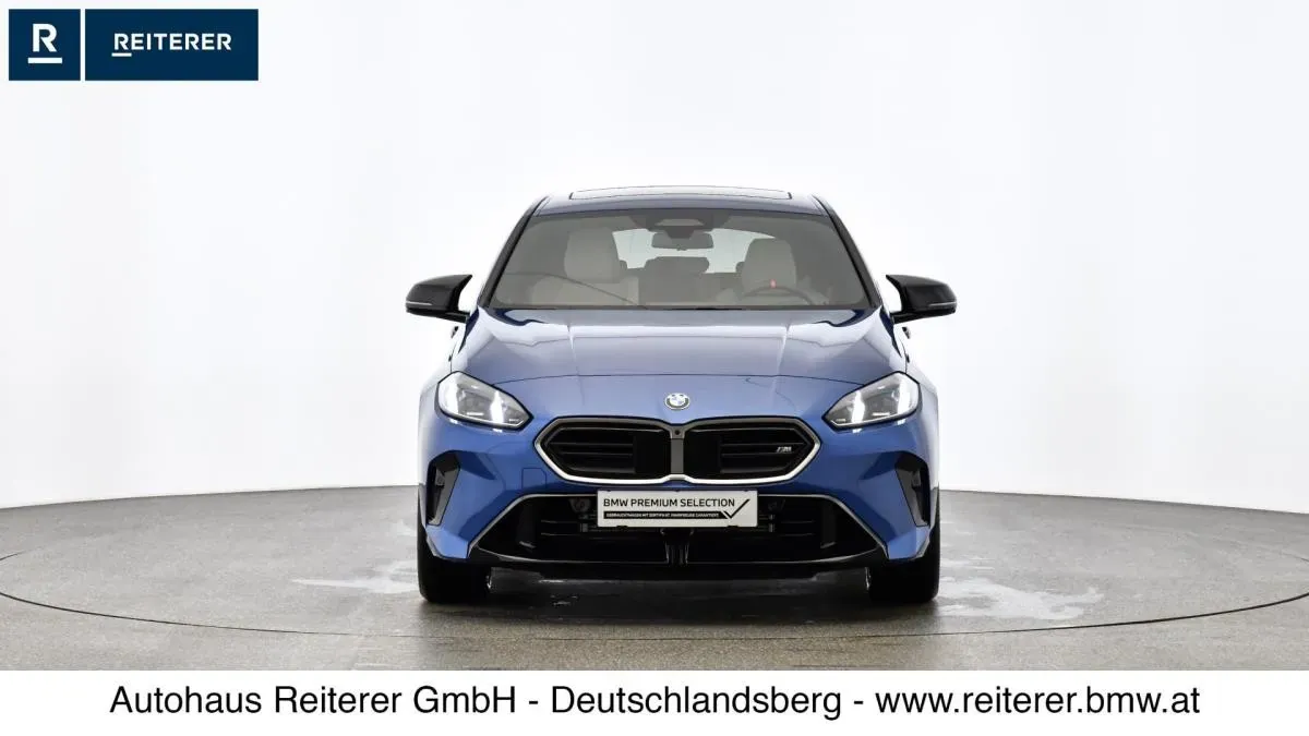 BMW 1 Series 2024 photo 2