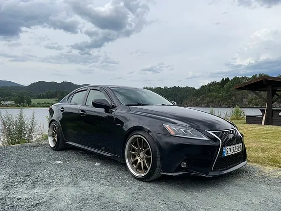 Lexus Is250