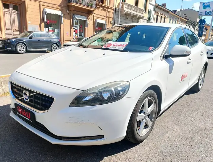 Volvo V40 2015 photo 5