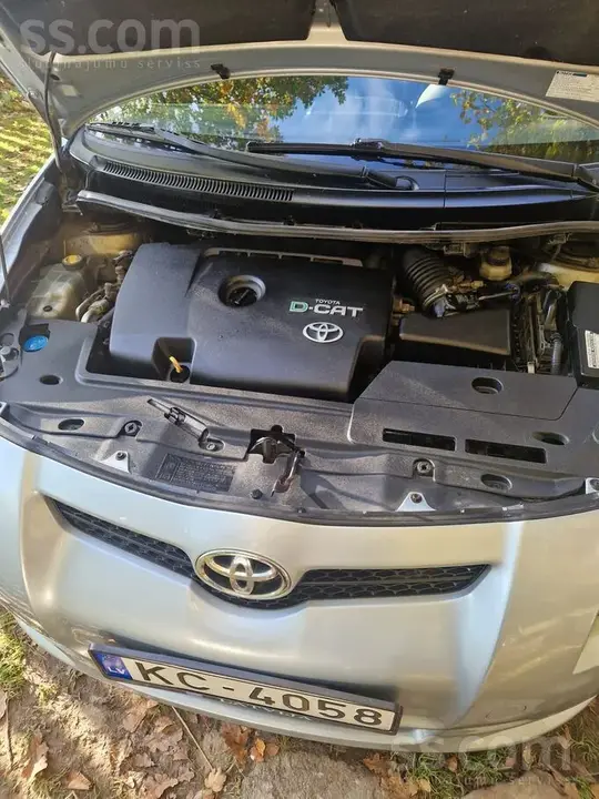 Toyota Auris 2007 photo 2