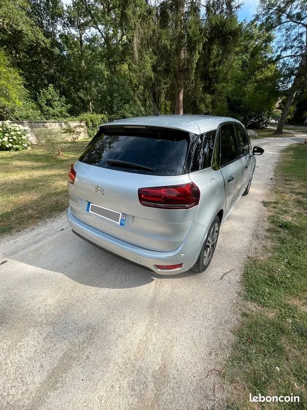 Citroen C4 Picasso 2015 photo 2
