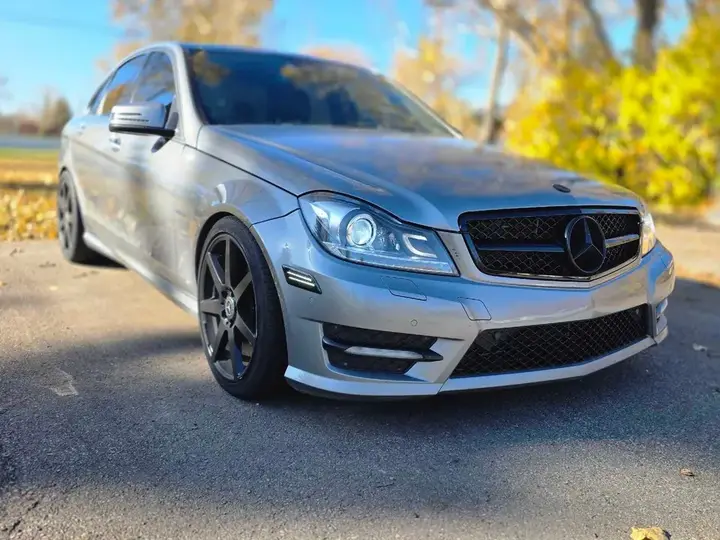 Mercedes-Benz C-Class 2012 photo 3