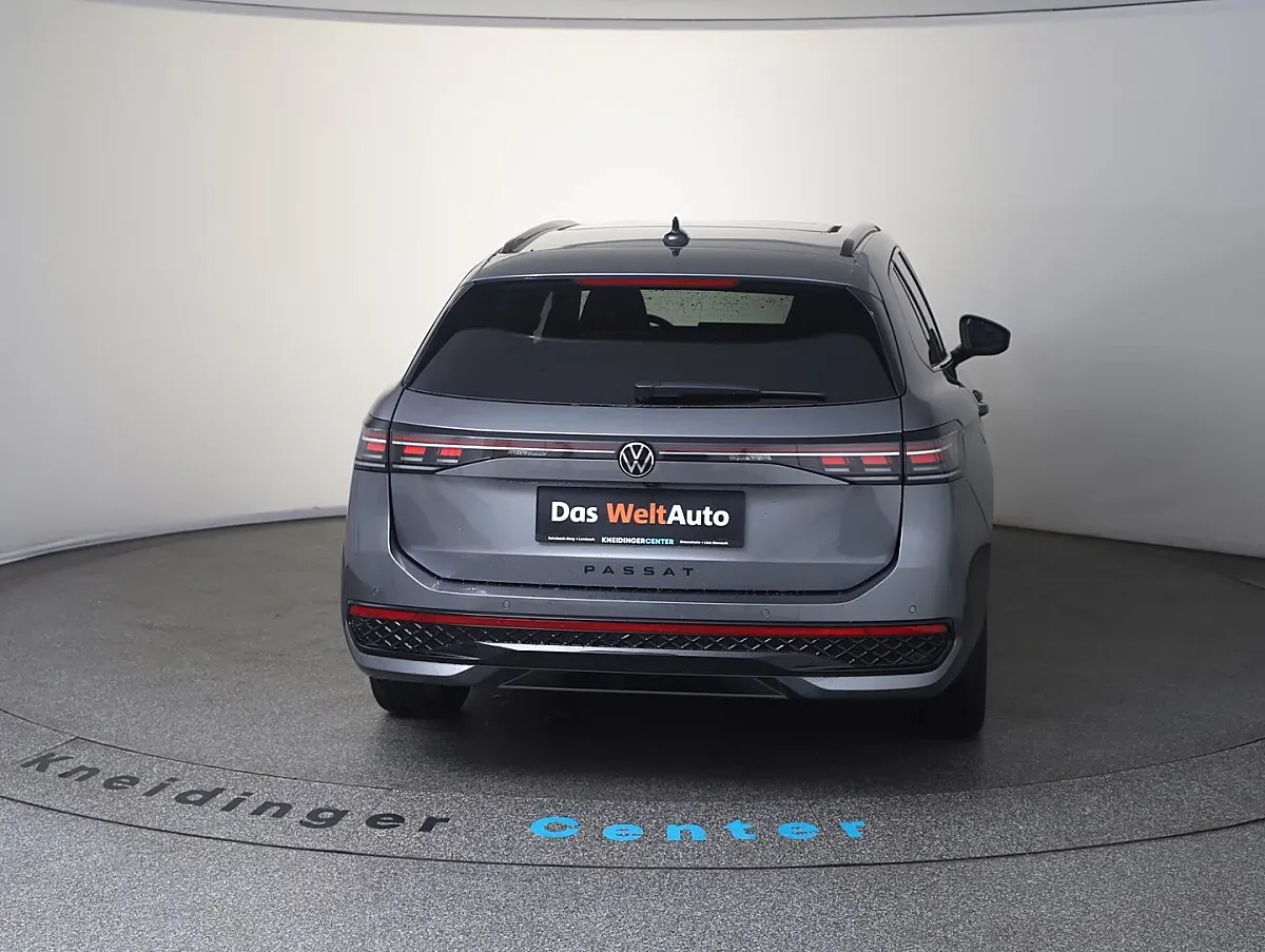 Volkswagen Passat 2026 photo 2
