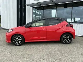 Toyota Yaris 2023 photo 3