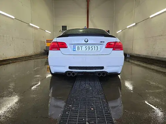 BMW M3 2008 photo 4