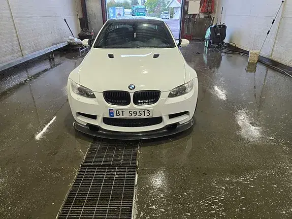 BMW M3 2008 photo 2