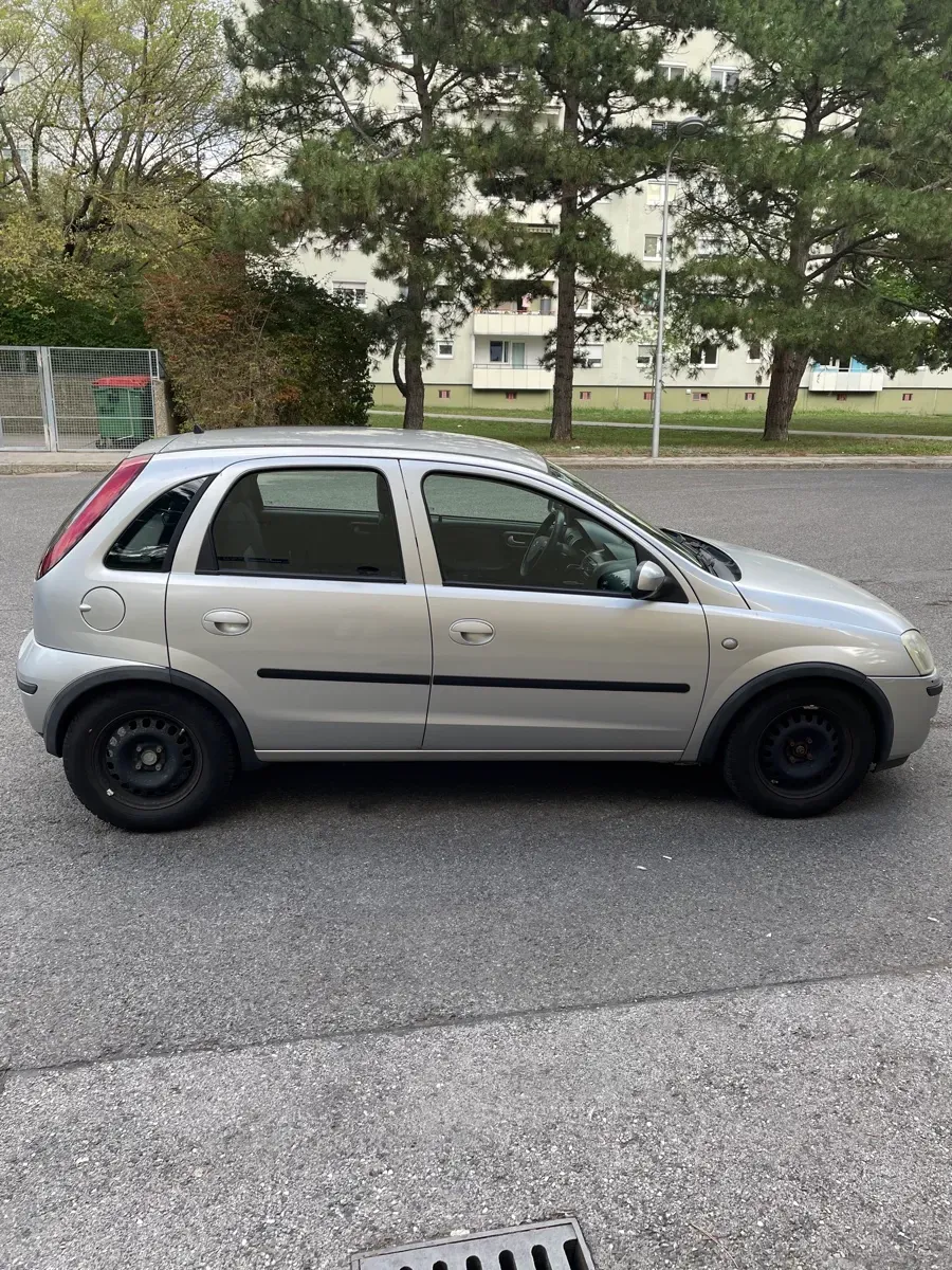 Opel Corsa 2004 photo 3