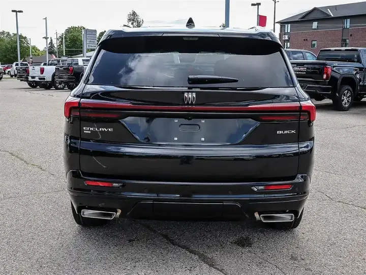 Buick Enclave 2026 photo 4
