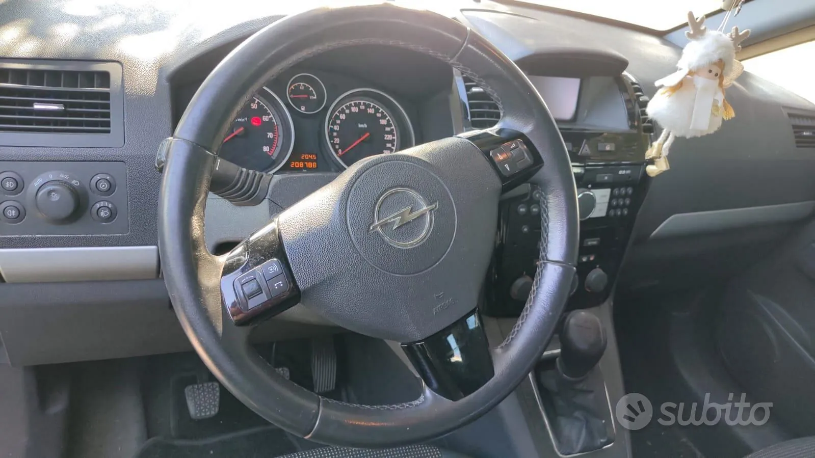 Opel Zafira 2010 photo 5